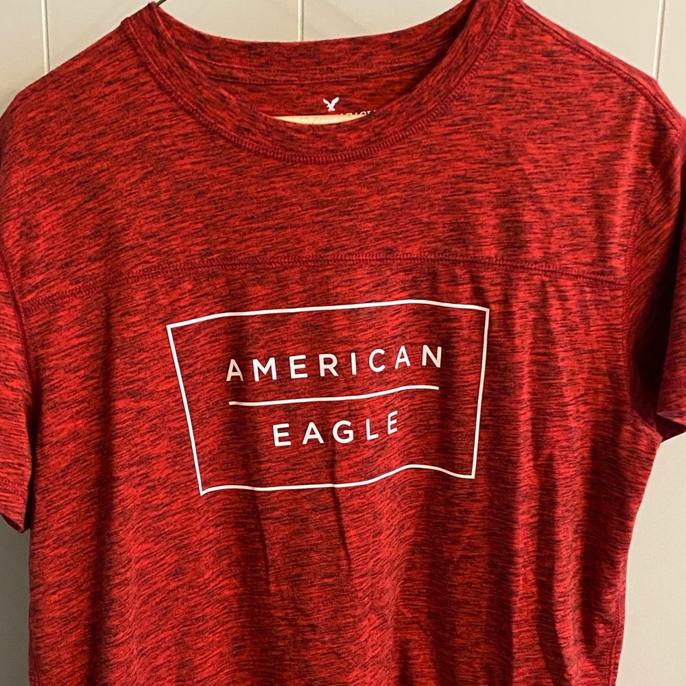 American Eagle red flex shirt
